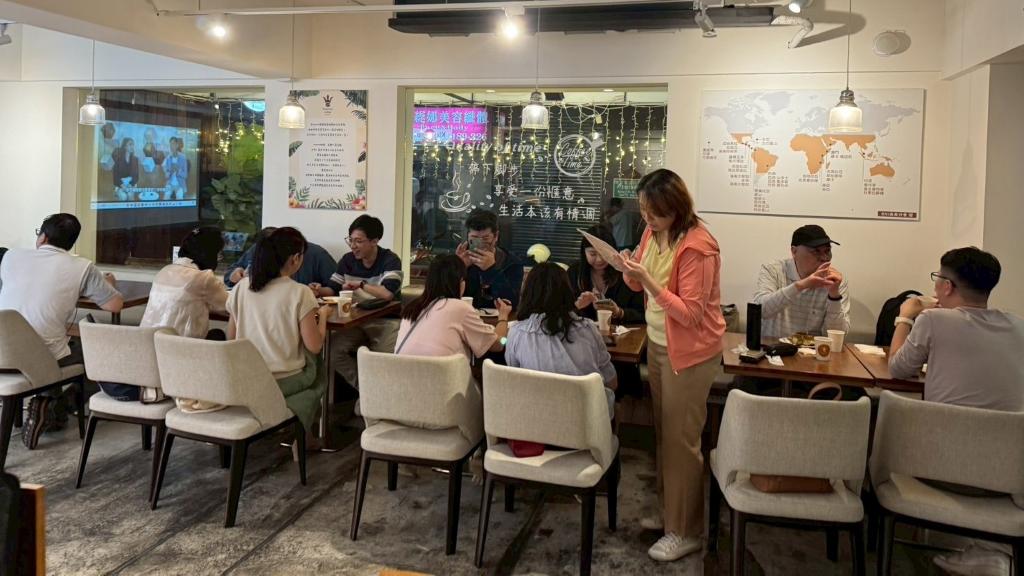 Ultima Markets 外匯投資精英聚會圓滿落幕!Nana 分享 3月27日台北場的財富與人脈之旅 2 Ultima Markets 外匯投資精英聚會現場