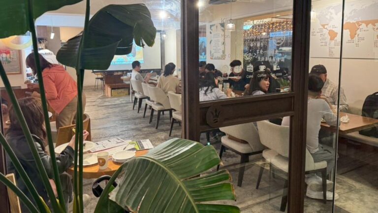 Ultima Markets 外匯投資精英聚會圓滿落幕!Nana 分享 3月27日台北場的財富與人脈之旅 2 Ultima Markets 外匯投資精英聚會現場